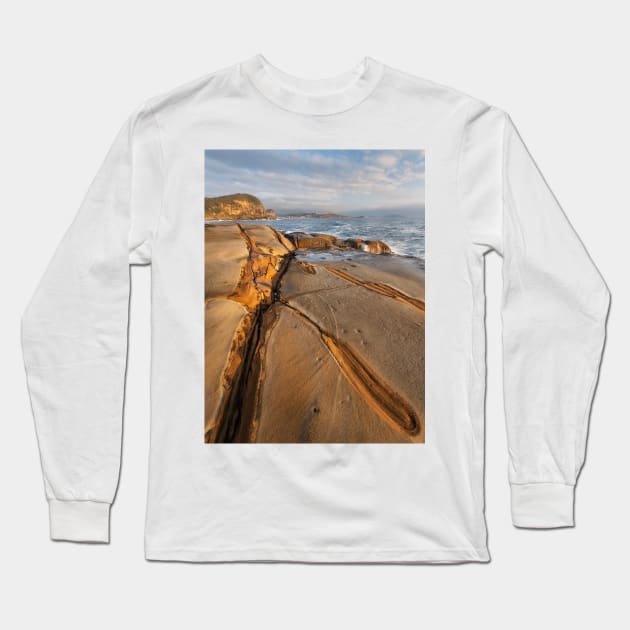 Lines in the rocks at Winney Bay on the NSW Central Coast Long Sleeve T-Shirt by Geoff79